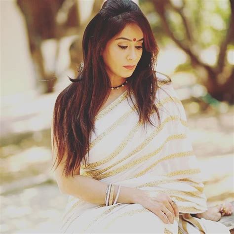 tv actress lakshmi in gorgeous white backless saree indian filmy actress
