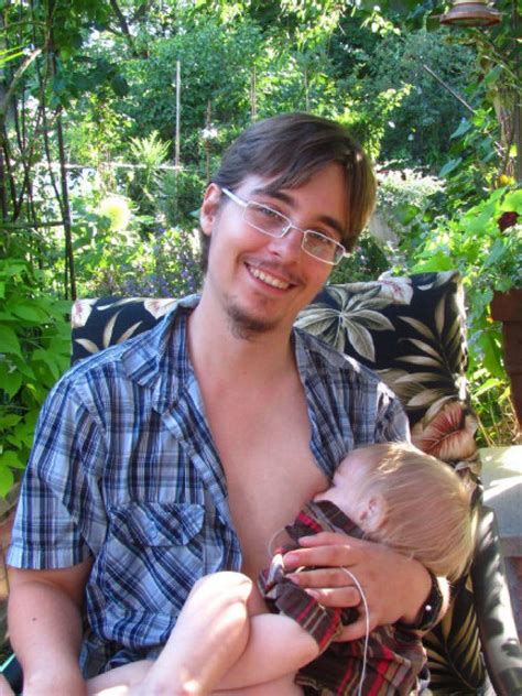 La Leche League Canada Rejects Breastfeeding Dads Bid To Become