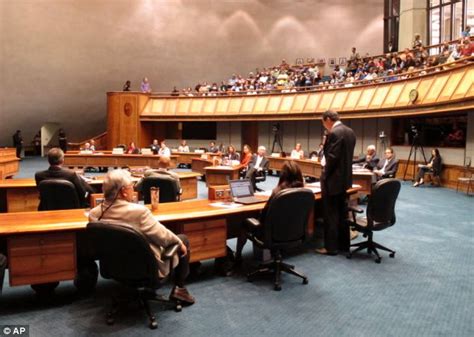 Hawaii Becomes 15th State To Legalize Gay Marriage After Senate Passes