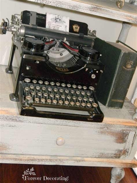 decorating vintage typewriter collection