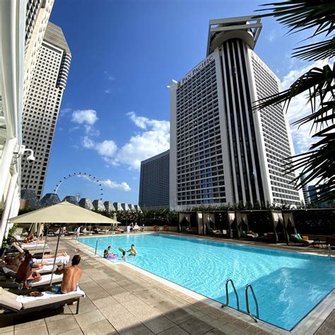 hotel review conrad centennial singapore executive room luxurious business hotel  good