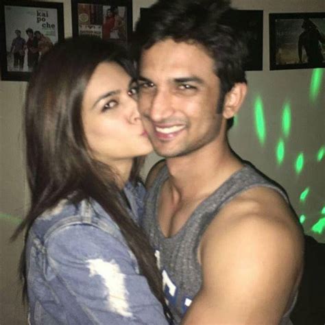 it s official sushant singh rajput is now dating kriti sanon