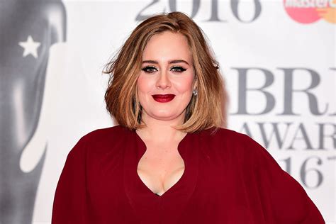 adele angry and upset after hacker share singer s private photographs