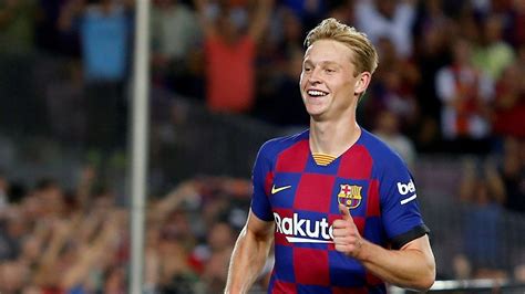 frenkie de jong man   match bij barcelona na goal en assist rtl nieuws
