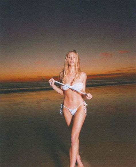 Sydney Sweeney Bikini