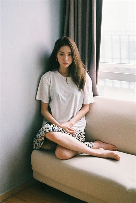 Skl — Lee Sung Kyung Photographed By Shin Hye Rim 2015 Model Pakaian