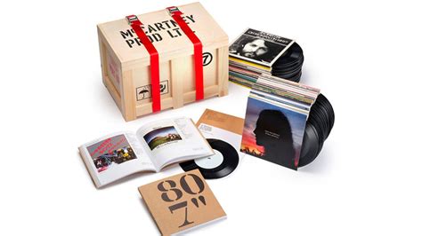 paul mccartney announces   vinyl singles box   universe