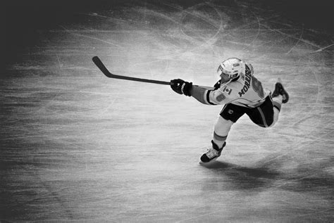 sadhbhs photoblography ice hockey  action