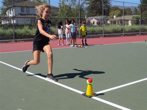 Notwendig Schwelle Sicherung Tennis Summer Camp Taube Rauch Muster