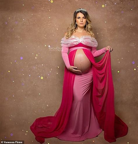 photographer dresses pregnant women   disney princesses daily mail