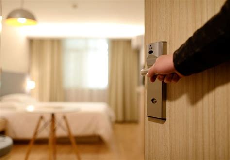 How To Find Hidden Cameras In Your Hotel Room