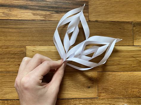 Diy 3d Paper Snowflake 11 Steps With Pictures Instructables