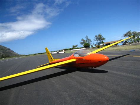 video hawaii takes  glider ride  oahus north shore hawaii magazine