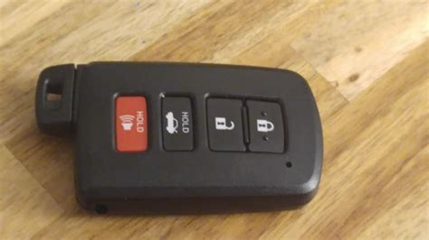 toyota  venza replace key fob battery