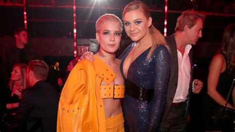 the truth about kelsea ballerini and halsey s friendship