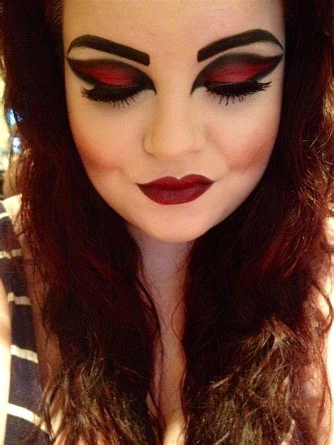 happy halloween day  halloween vampire makeup ideas