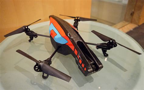 parrot ardrone  coming    source   hands
