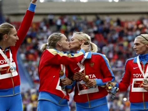 Russian Female Athletes Kiss On Podium Send Message To