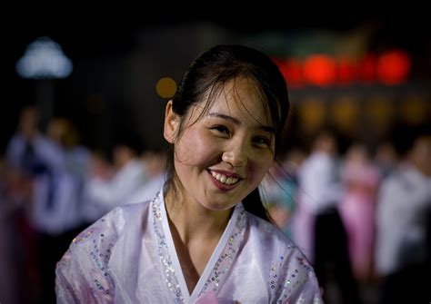 I Have Seen North Korean People Smiling Bored Panda