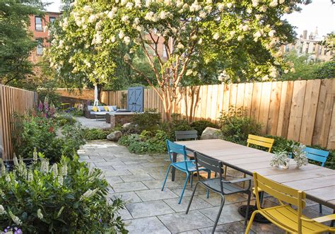 narrow garden ideas americas  rooftops  backyards livingetc