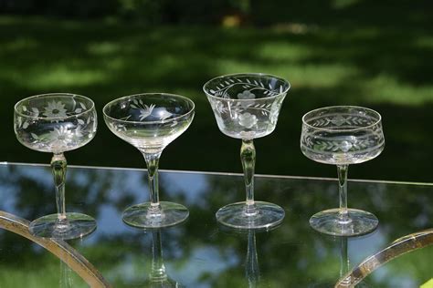 Vintage Etched Cocktail Martini Glasses Set Of 4 Vintage Set Of 4