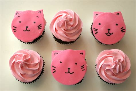cat cupcakes
