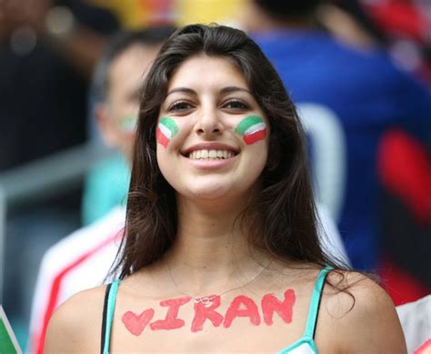 iran politics club iranian sexy soccer babes persian football fan girls 4