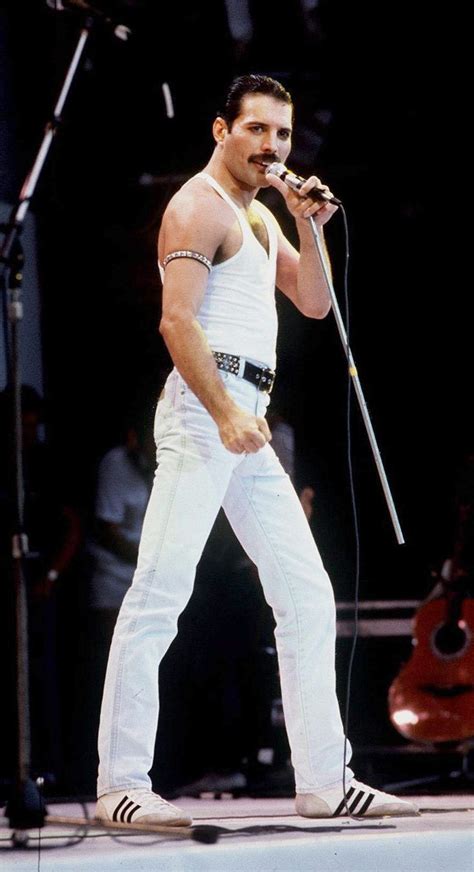 15 07 1985 Queen Lead Singer Freddie Mercury Best Rock