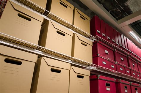 choosing   storage lynns removals