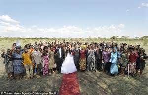 Photos Of A Couple S Zimbabwe Wedding Alongside Elephants