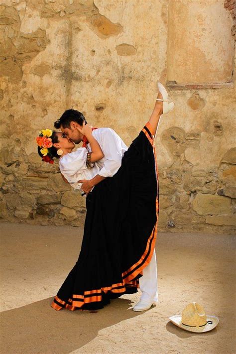 Ballet Folklorico Romance In Performing Arts Style