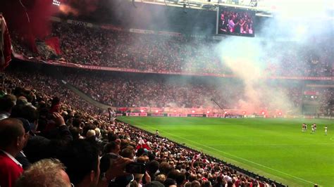 ajax twente kampioenen opkomst met clublied youtube