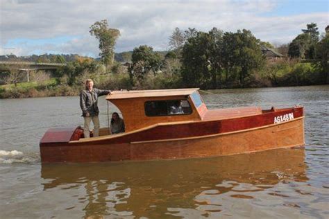 wave performance   ft dayboat  flat bottom