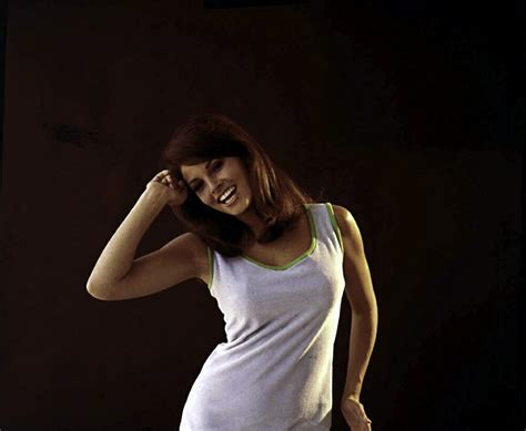 Posterazzi Raquel Welch Smiling Photo Print 30 X 24