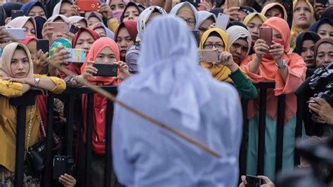 two malaysian women caned for lesbian sex
