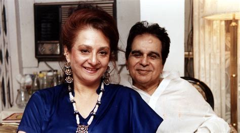Dilip Kumar Saira Banu Romance Married For 54 Years How They