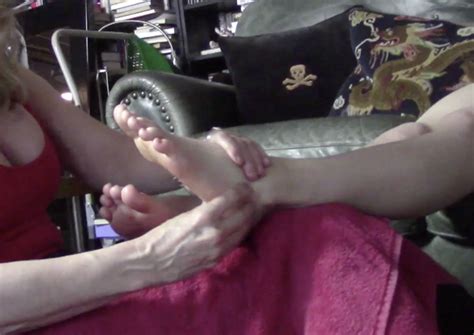 Nina Hartley Nina Hartley Seduction Class Foot Massage Mp4