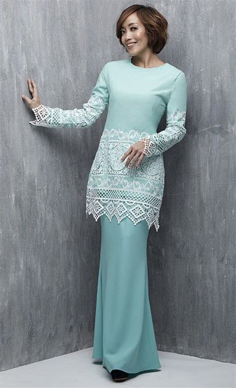 Fesyen Baju Kurung Moden Artis Malaysia Bajuku