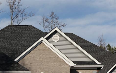 protecting  hip roof pros  cons  hip roof designs woodberg roofing