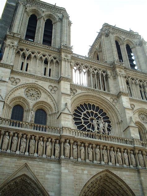 ilovetravels happy  year  paris notre dame