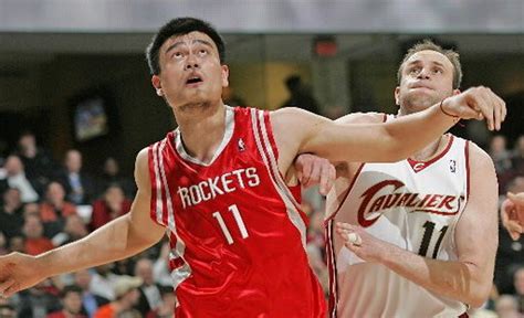 Yao Ming Houston Rockets Injury Plagued 7 6 Star Center