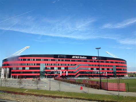 zonnepanelen op stadion az blog duurzaam gebouwd