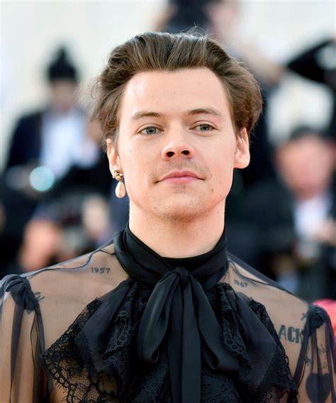 harry styles dress   cover  vogue   sign   times