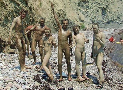 nude people in mud new porno