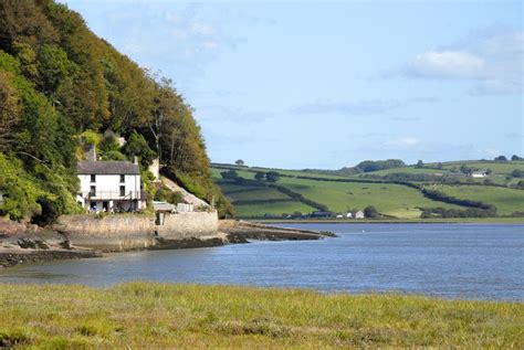 waterside holiday cottage laugharne quality cottages