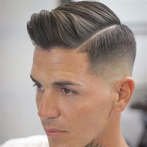 Le immagini dei tagli capelli uomo 2022 di tendenza. Taglio capelli uomo 2021: 100 tagli, idee e tendenze | Capelli