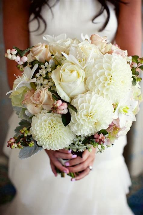 wedding bouquets    wedding blog