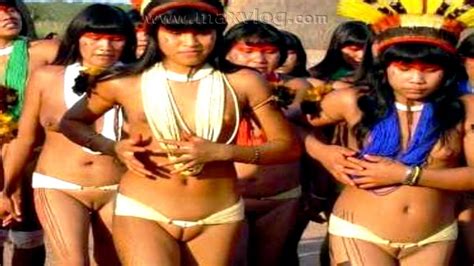 ritual dance of the kamayura indigenous people lost tribe immagini piost mortem ritual