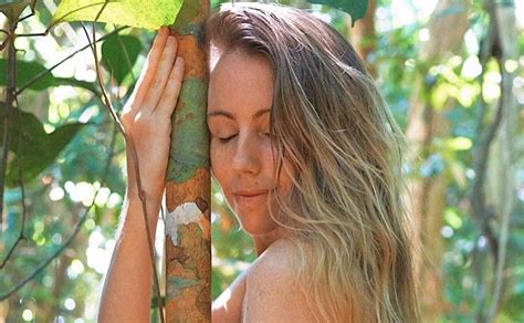 freelee the banana girl debuts new ‘off grid naked lifestyle on insta