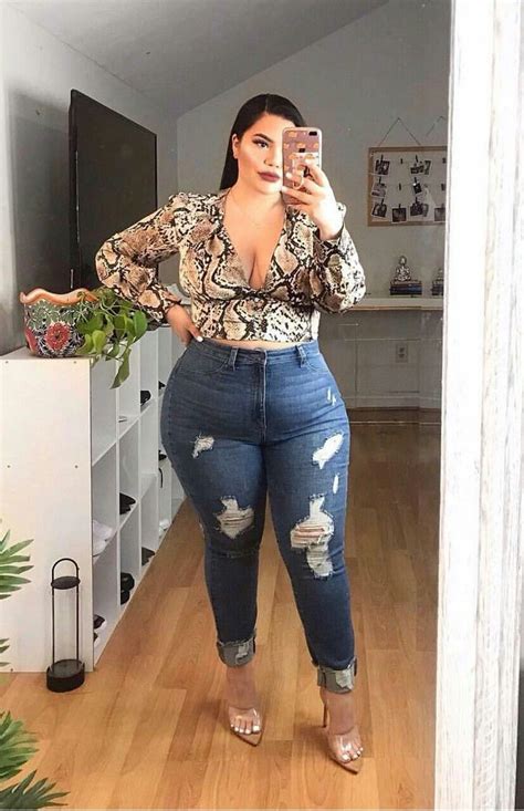 Pin By Jason Coburn On Prints And Patterns Curvy Outfits Curvy Girl